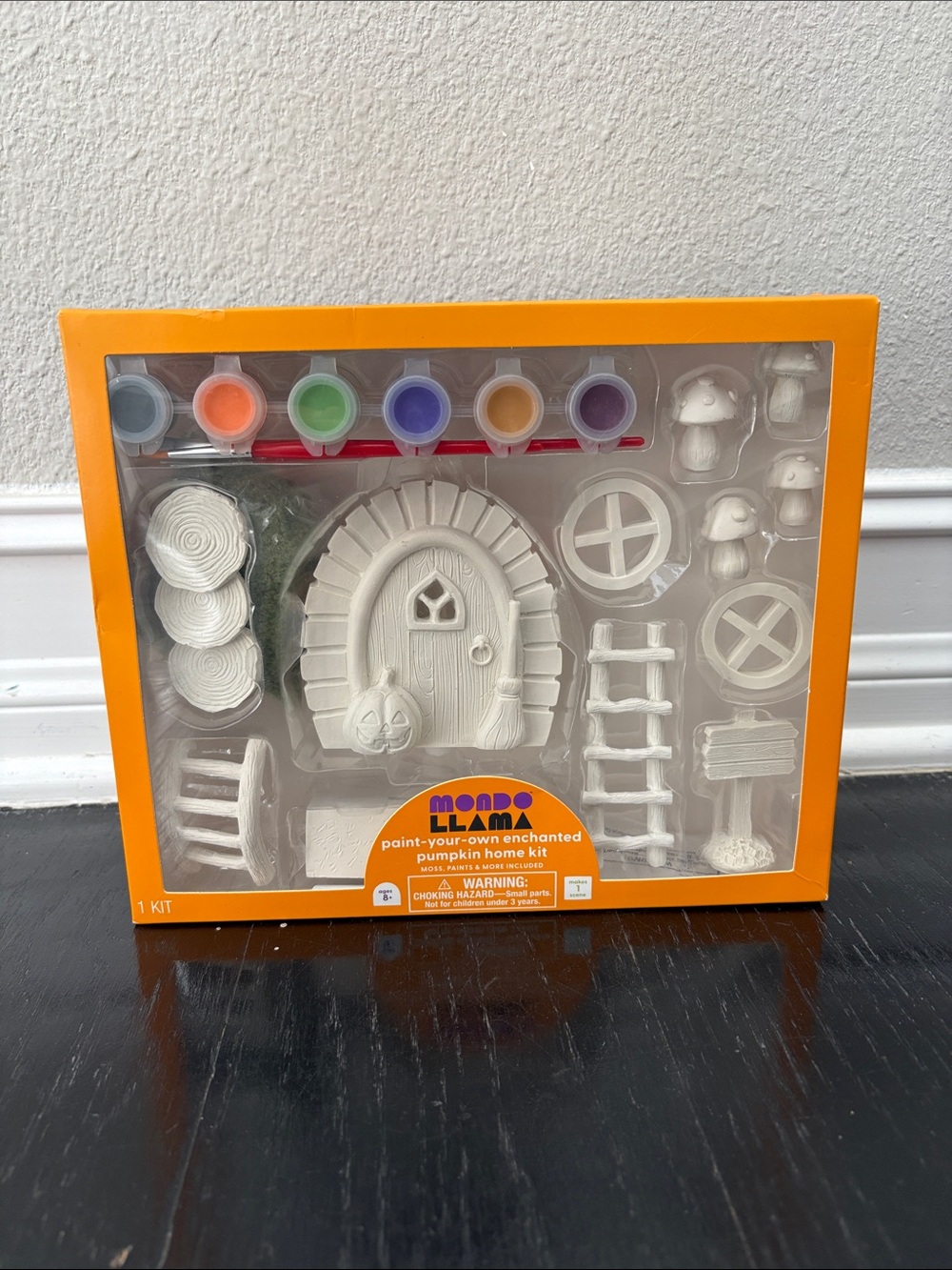 Halloween Craft Ceramic Pumpkin Décor
Painting Kit - Mondo Llama™